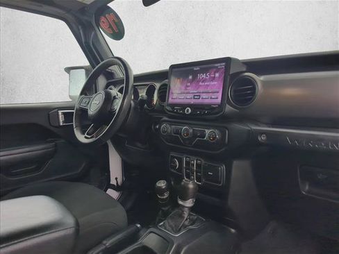 Used 2019 Jeep Wrangler Unlimited Sport S AWD/4WD image 22