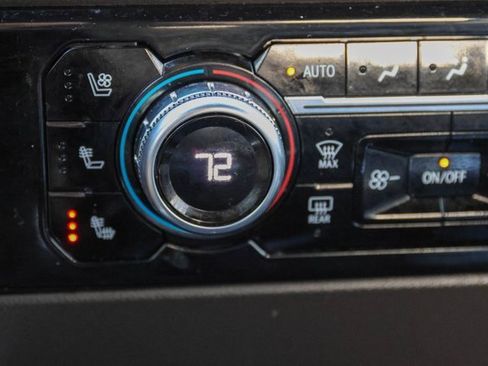 Used 2023 GMC Sierra 1500 SLT w/ SLT Premium Package image 29