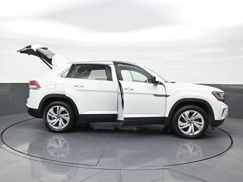 Used 2021 Volkswagen Atlas Cross Sport SEL FWD image 30