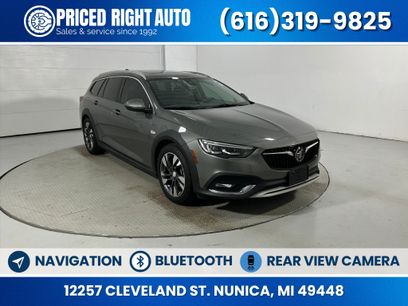 Used 2018 Buick Regal Essence w/ Driver Confidence Package #1