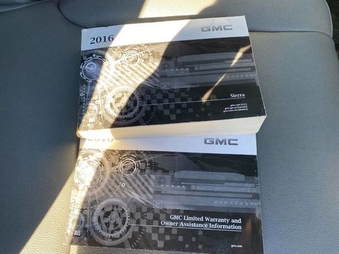 Used 2016 GMC Sierra 2500 4x4 Crew Cab image 32