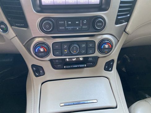 Used 2016 GMC Yukon XL Denali w/ Open Road Package AWD/4WD image 28
