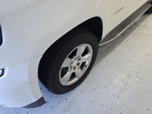 Used 2015 Chevrolet Tahoe LTZ AWD/4WD image 9
