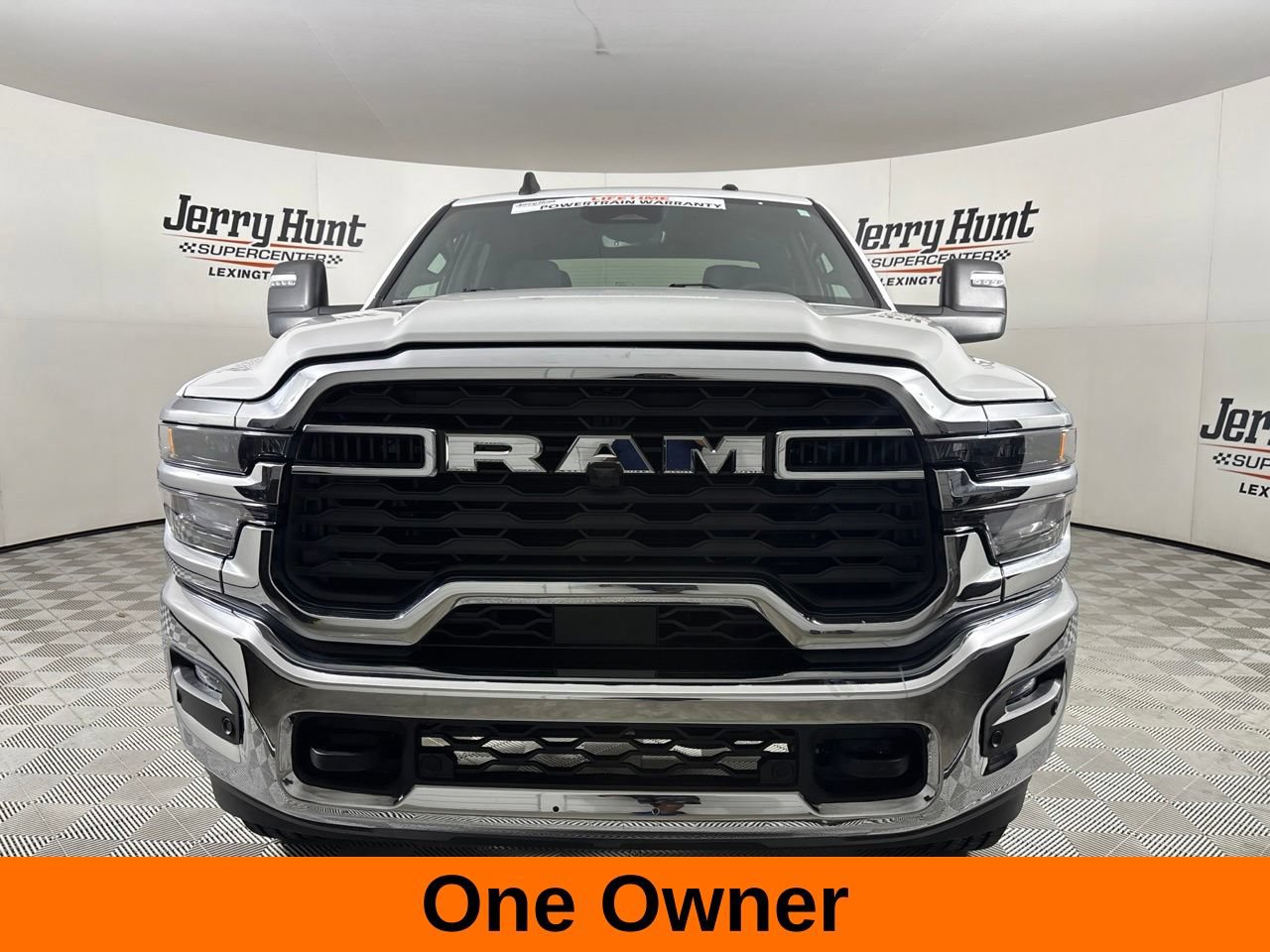 Used 2025 RAM 2500 Big Horn AWD/4WD image 3