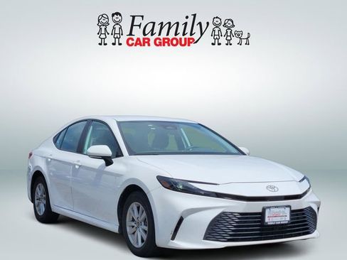 Certified 2025 Toyota Camry LE image 2