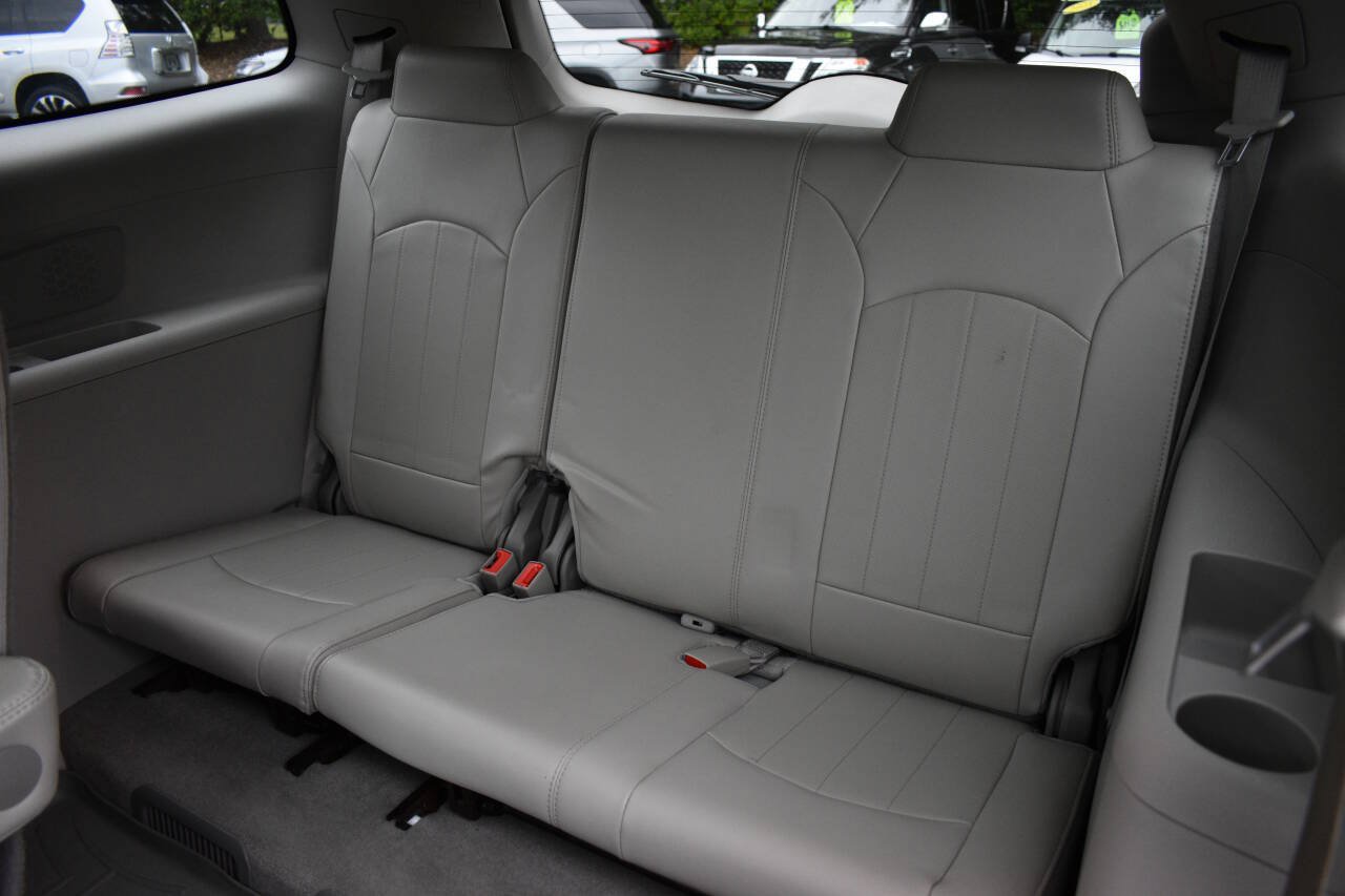 Used 2017 Buick Enclave Leather FWD image 10