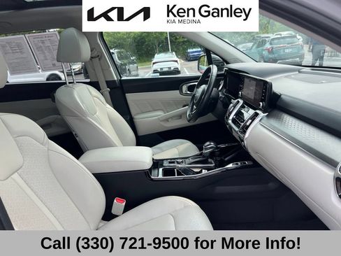 Certified 2023 Kia Sorento SX AWD/4WD image 60