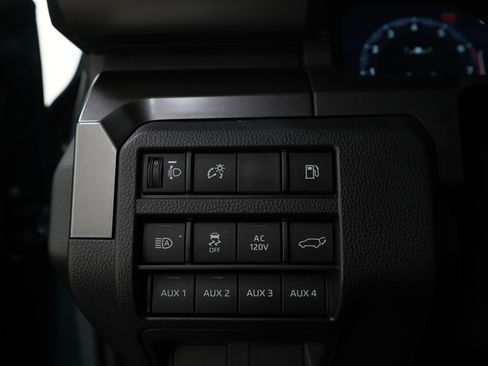 Used 2025 Toyota 4Runner TRD Off-Road Premium AWD/4WD image 23