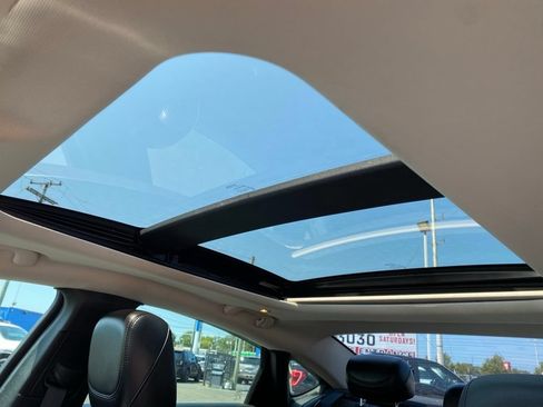 Used 2016 Chrysler 200 C w/ Sun & Sound Group FWD image 11