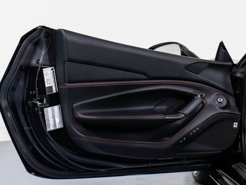 Certified 2022 Ferrari F8 Tributo image 34