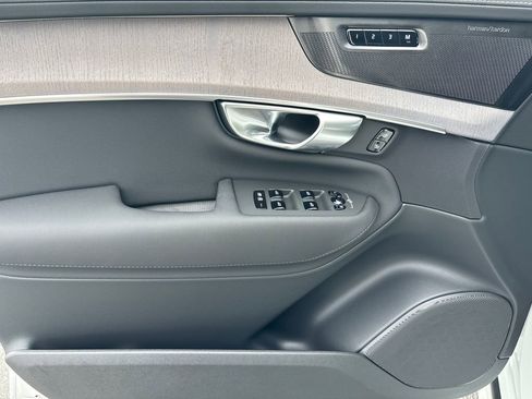 New 2026 Volvo XC90 T8 Ultra image 24