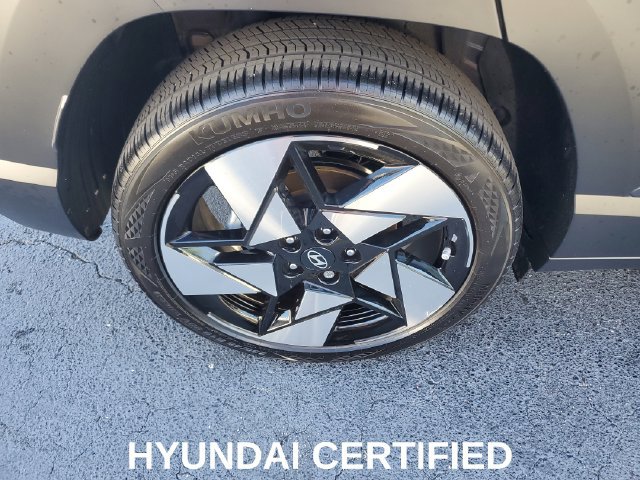 Certified 2024 Hyundai Kona Limited FWD image 7