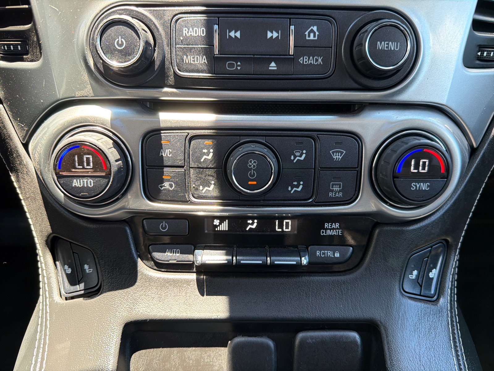 Used 2016 Chevrolet Suburban LT AWD/4WD image 27