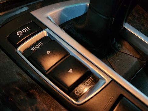 Used 2014 BMW 650i xDrive Convertible image 42