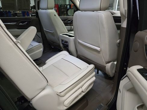 Used 2022 GMC Yukon XL Denali AWD/4WD image 36