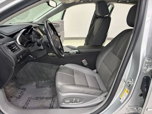 Used 2015 Chevrolet Impala LT w/ Convenience Package FWD image 13