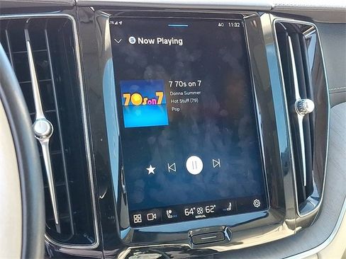 Used 2023 Volvo XC60 B6 Ultimate image 13