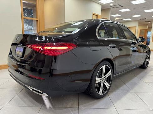 Used 2025 Mercedes-Benz C 300 4MATIC Sedan image 5