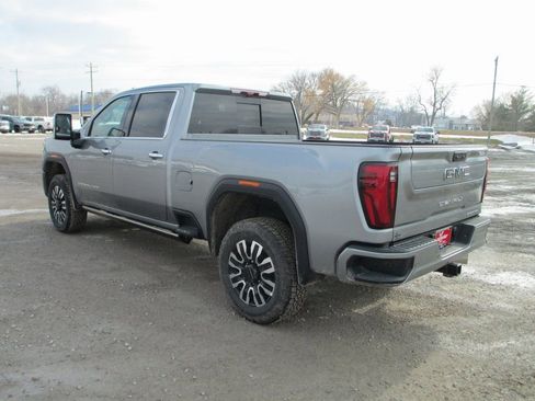 New 2026 GMC Sierra 2500 Denali Ultimate AWD/4WD image 7