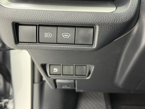 New 2026 Toyota Prius LE image 10