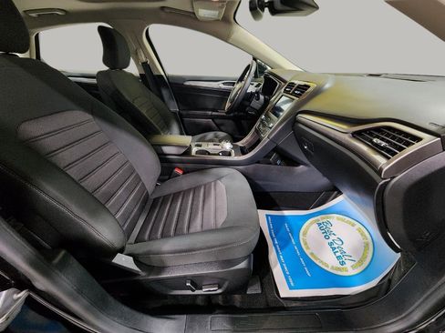 Used 2019 Ford Fusion SE image 26