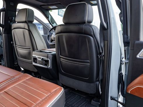 Used 2024 GMC Sierra 2500 Denali Ultimate image 32