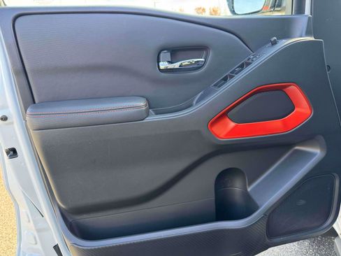 Used 2023 Nissan Frontier PRO-4X w/ Tow Package image 14