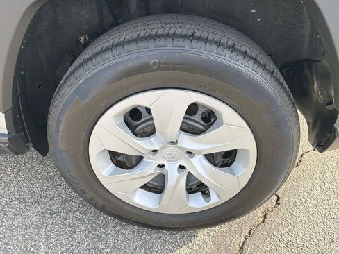 Certified 2025 Toyota RAV4 LE FWD image 30