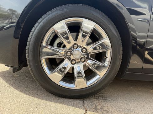 Used 2019 Chevrolet Impala LT FWD image 6