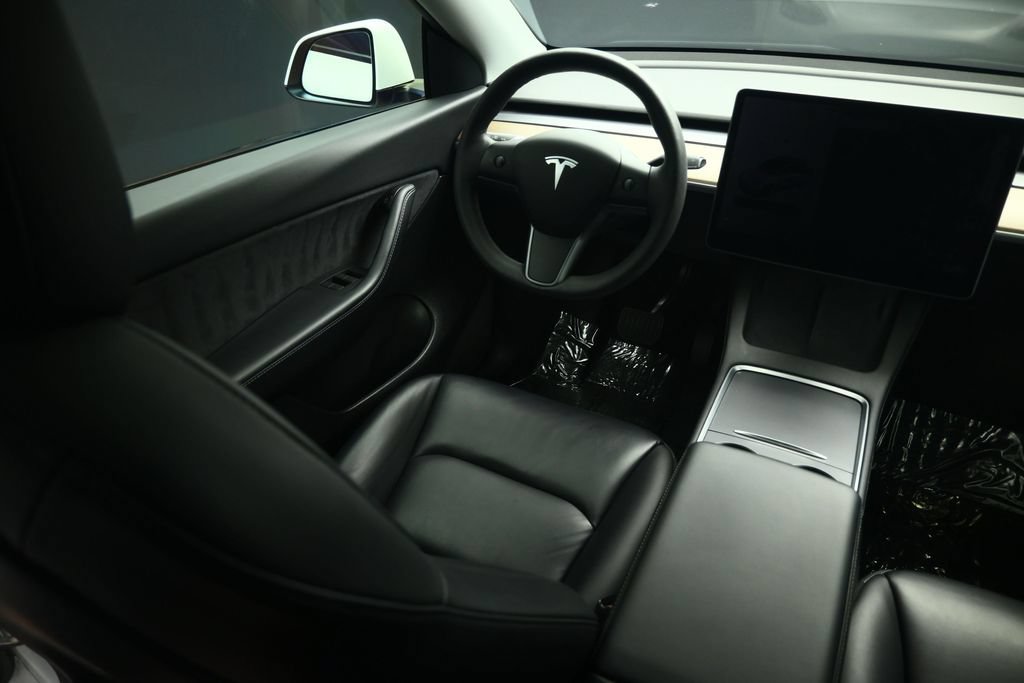 Used 2022 Tesla Model Y Long Range AWD/4WD image 46