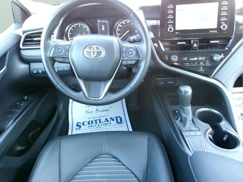 Used 2024 Toyota Camry SE FWD image 10