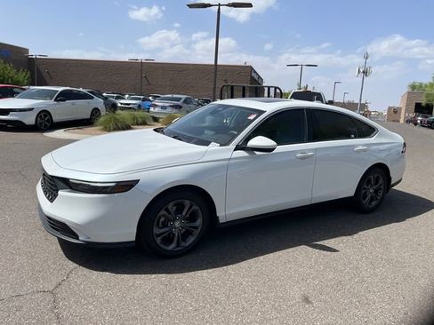 Used 2023 Honda Accord EX image 1