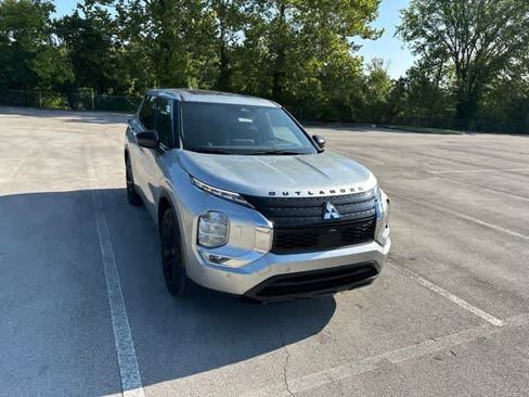 Used 2022 Mitsubishi Outlander SEL Black Edition AWD/4WD image 28