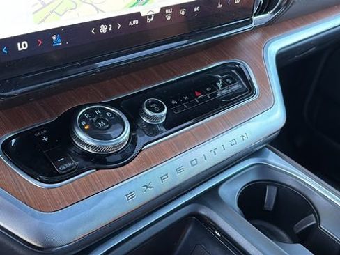 Used 2025 Ford Expedition Max King Ranch AWD/4WD image 21