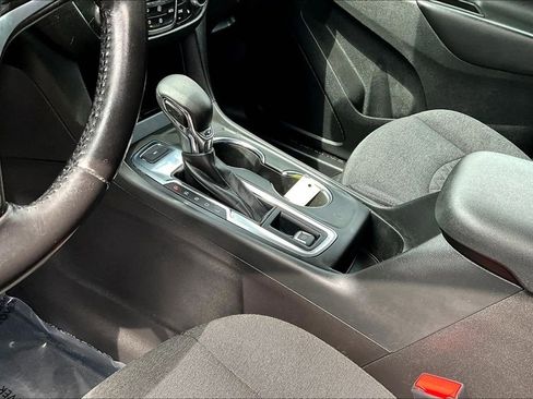 Used 2022 Chevrolet Equinox LT AWD/4WD image 16