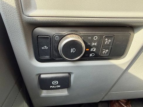 Used 2024 Ford F150 XLT AWD/4WD image 15