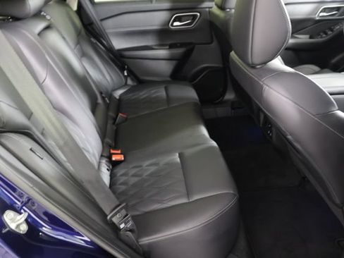 Used 2024 Nissan Rogue Platinum w/ Platinum Premium Package AWD/4WD image 22
