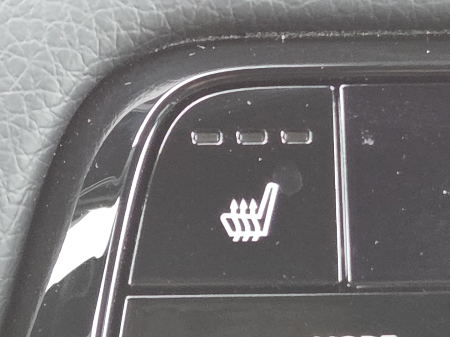 Used 2026 Honda Pilot Sport image 5