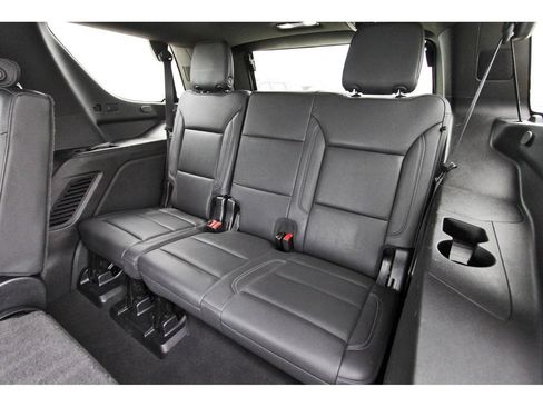 Used 2024 Chevrolet Tahoe LT AWD/4WD image 13
