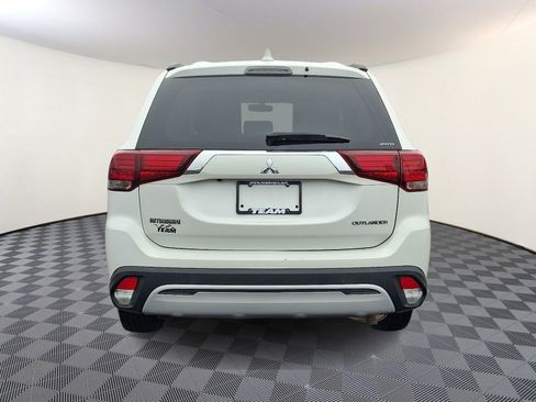 Used 2019 Mitsubishi Outlander ES image 5