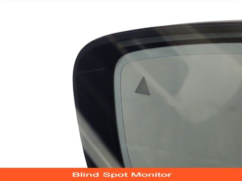 Used 2021 BMW 330i xDrive Sedan w/ Convenience Package image 13