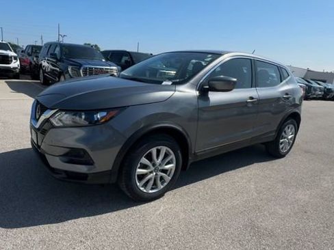Used 2021 Nissan Rogue Sport S FWD image 4