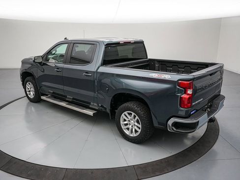 Used 2021 Chevrolet Silverado 1500 LT AWD/4WD image 7