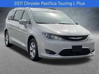 Used 2017 Chrysler Pacifica Touring-L Plus 360° Tour