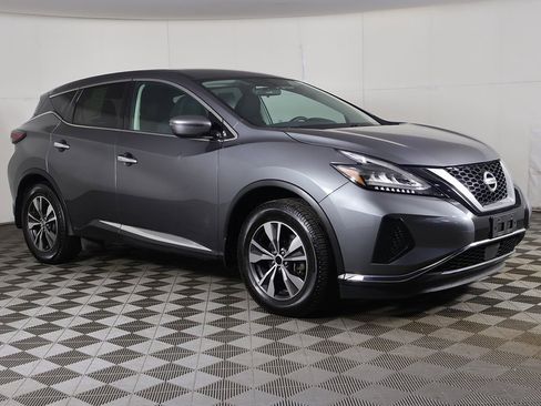 Used 2019 Nissan Murano S image 2