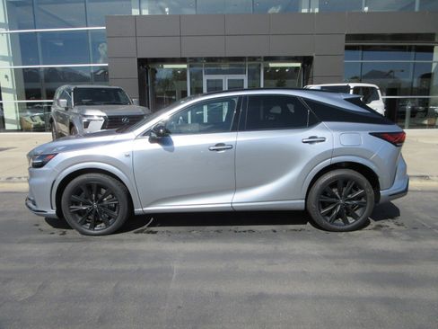 Used 2024 Lexus RX 500h F Sport AWD/4WD image 4