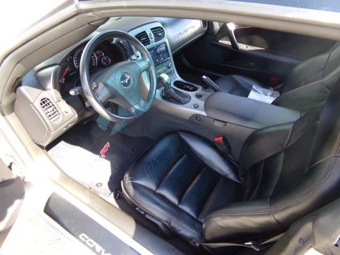 Used 2006 Chevrolet Corvette Coupe RWD image 22