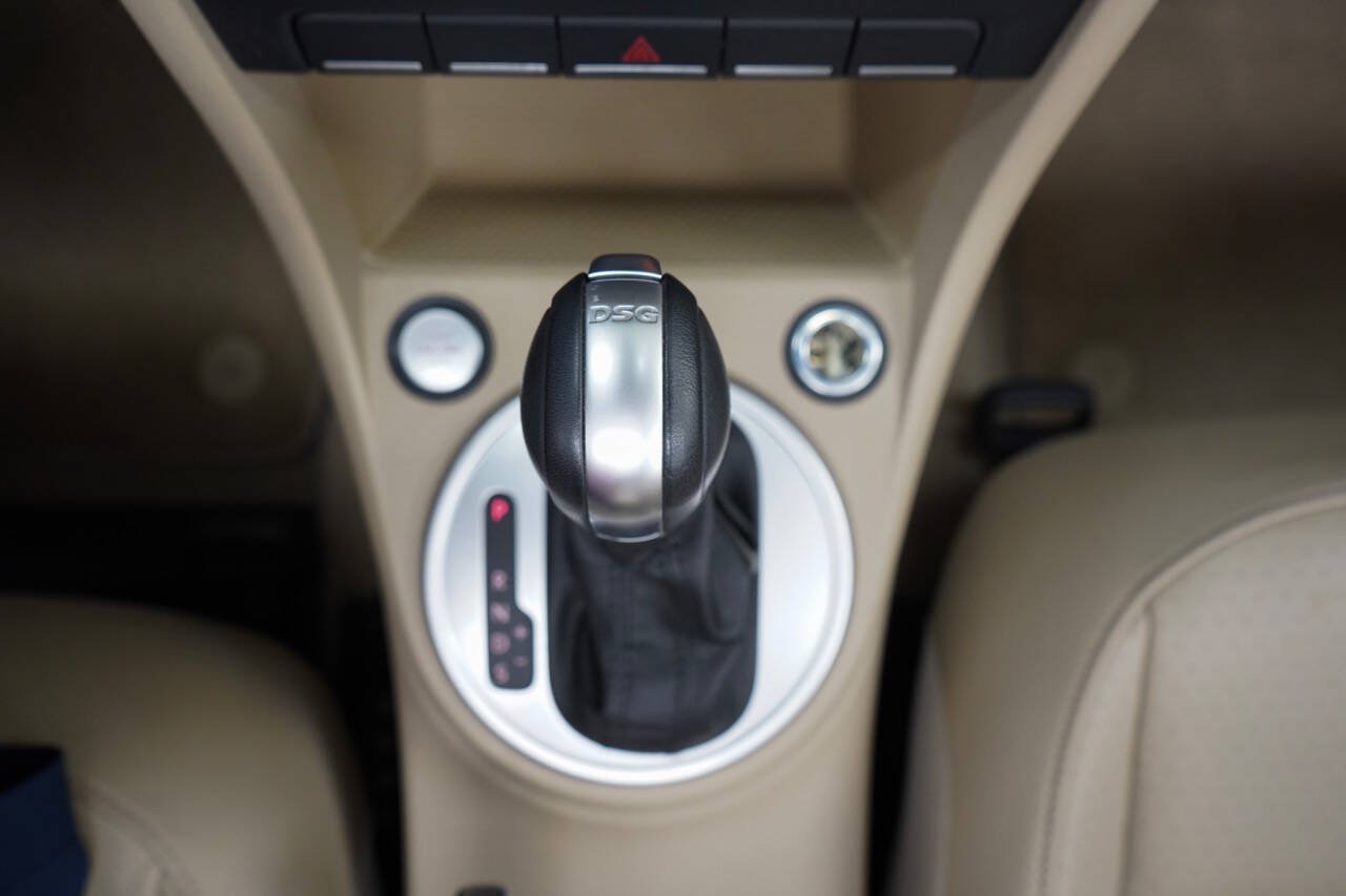 Used 2015 Volkswagen Beetle TDI FWD image 74
