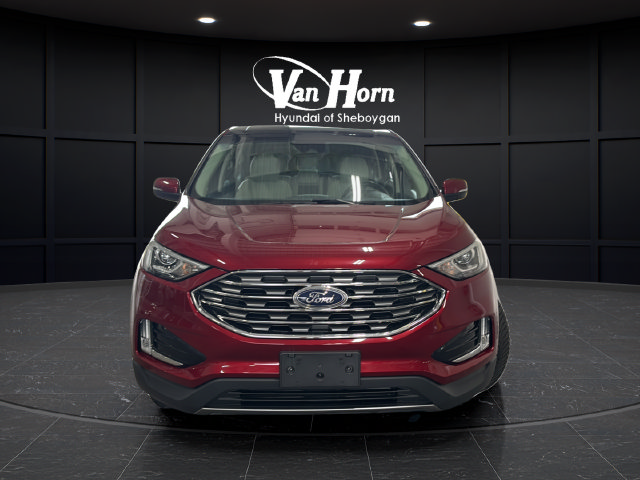 Used 2019 Ford Edge Titanium w/ Cold Weather Package AWD/4WD image 2