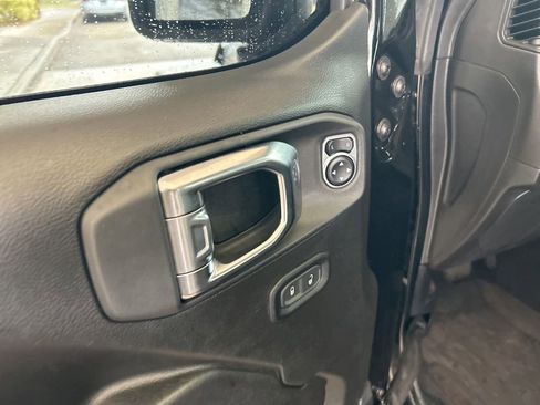 Used 2025 Jeep Wrangler Unlimited Sport S 4xe AWD/4WD image 41